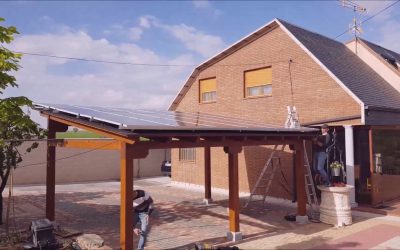 Installer une ombrière photovoltaïque en bois : nos recommandations